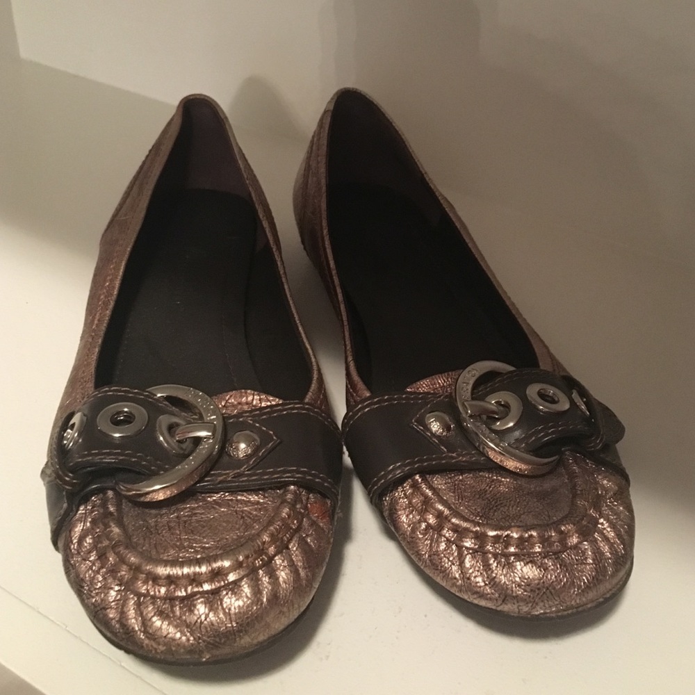 BCBGeneration flats.